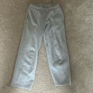 Aritzia TNA Sweatfleece Sweatpants